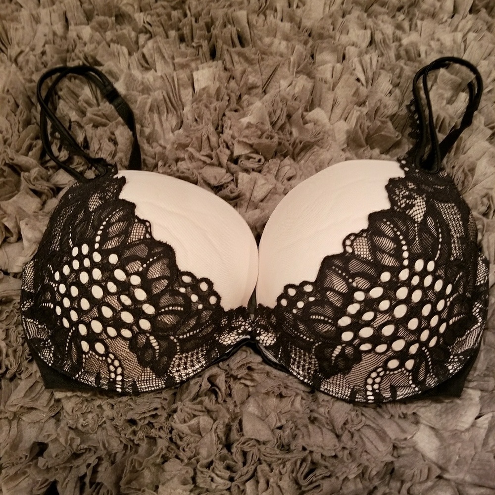 Victoria's Secret  Very Sexy Push Up